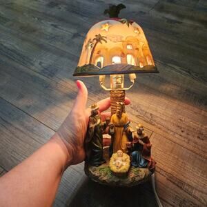 Christmas Nativity Lamp Golden Treasures Jesus wise men